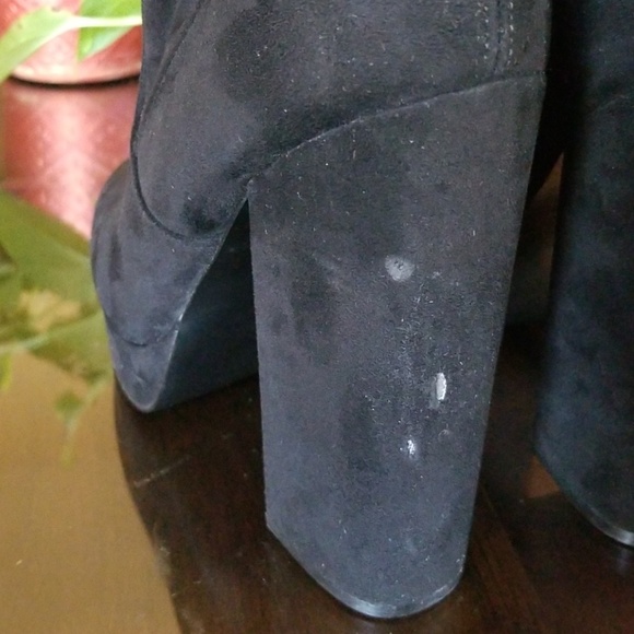 Steve Madden Black Booties - Picture 6 of 7